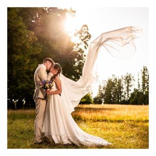 Závoj v hlavní roli 👰🏻‍♀️ Tohle je asi moje první nevěsta, která chtěla k oltáři přijít se zahaleným obličejem a až ženich...